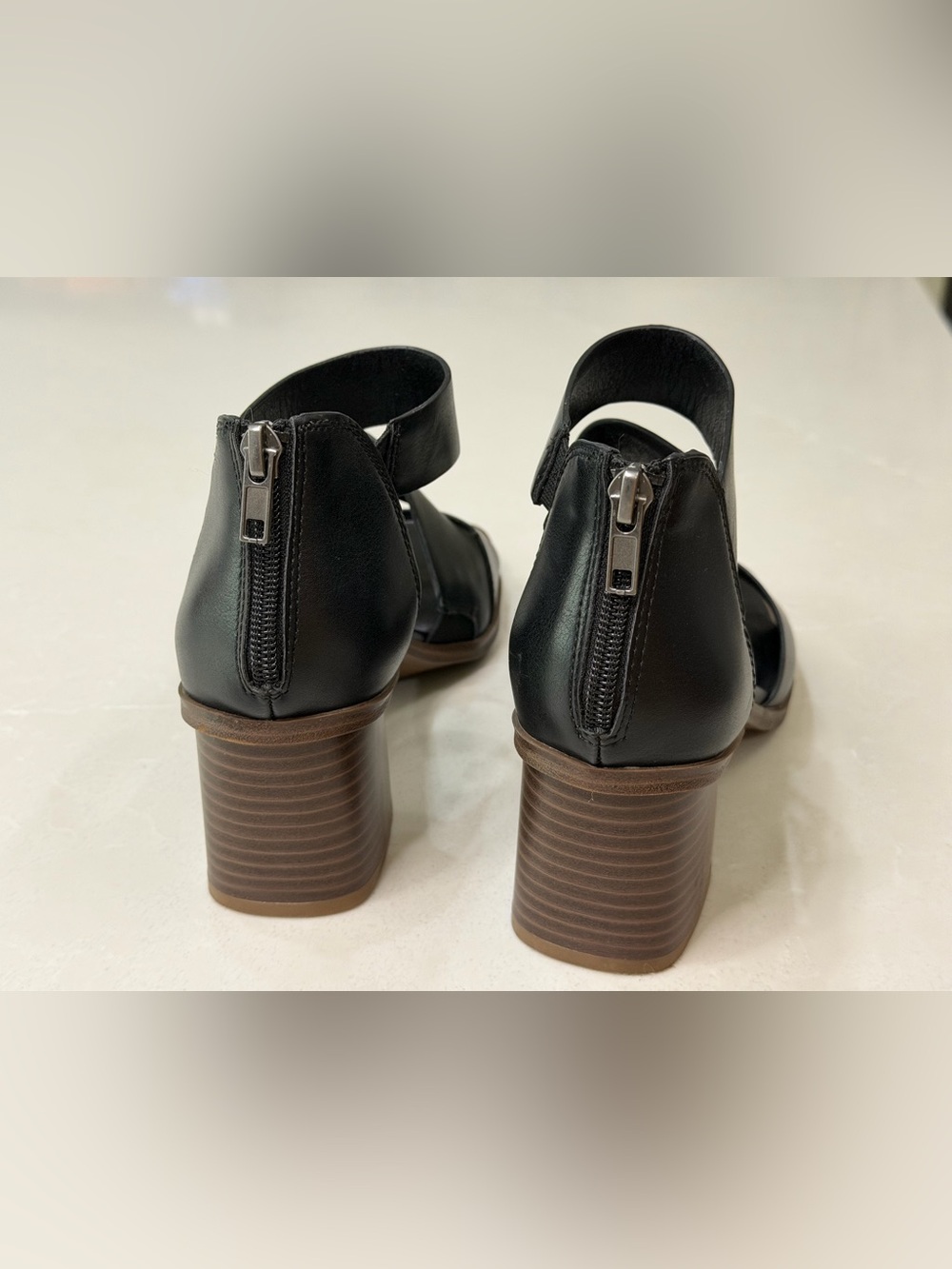 Frye & Co Roxy Black Strappy Block Heel Sandals Boho Minimalist, 8 - Picture 6 of 13